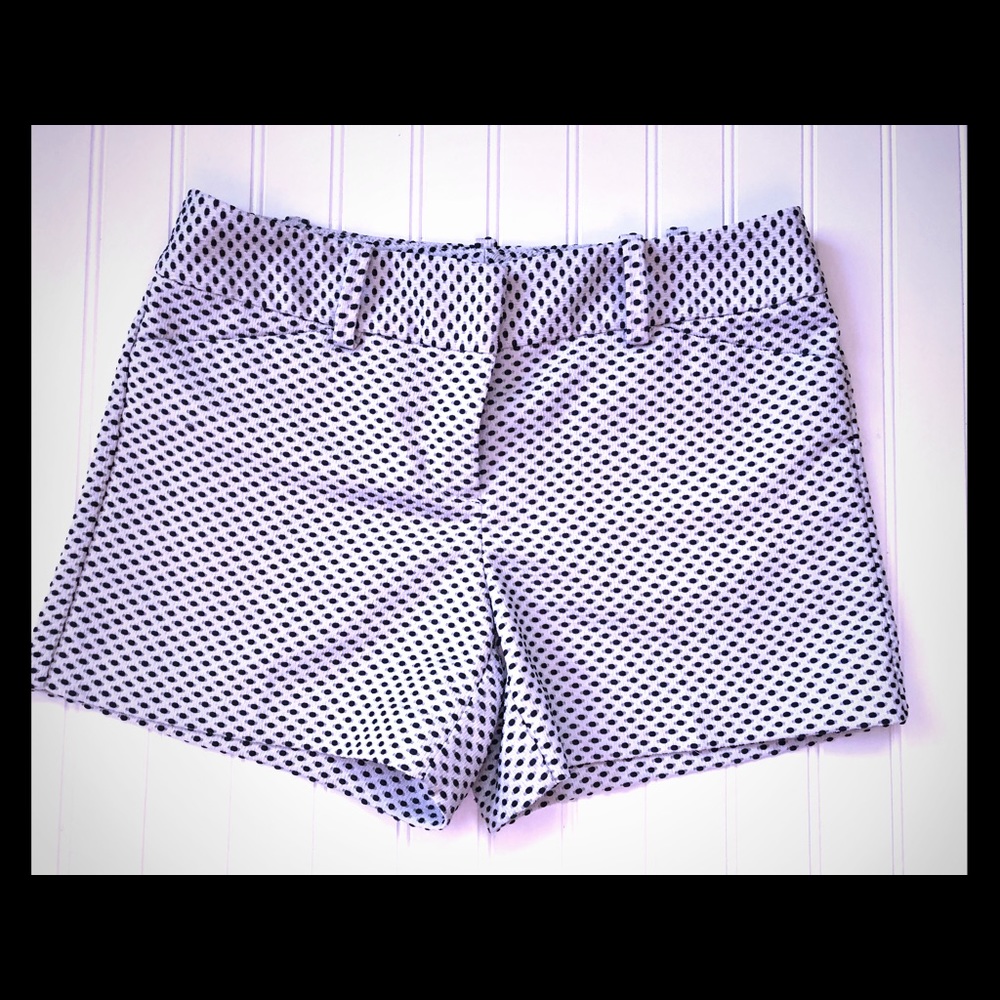 Ann Taylor Petite black and white shorts sz 6P